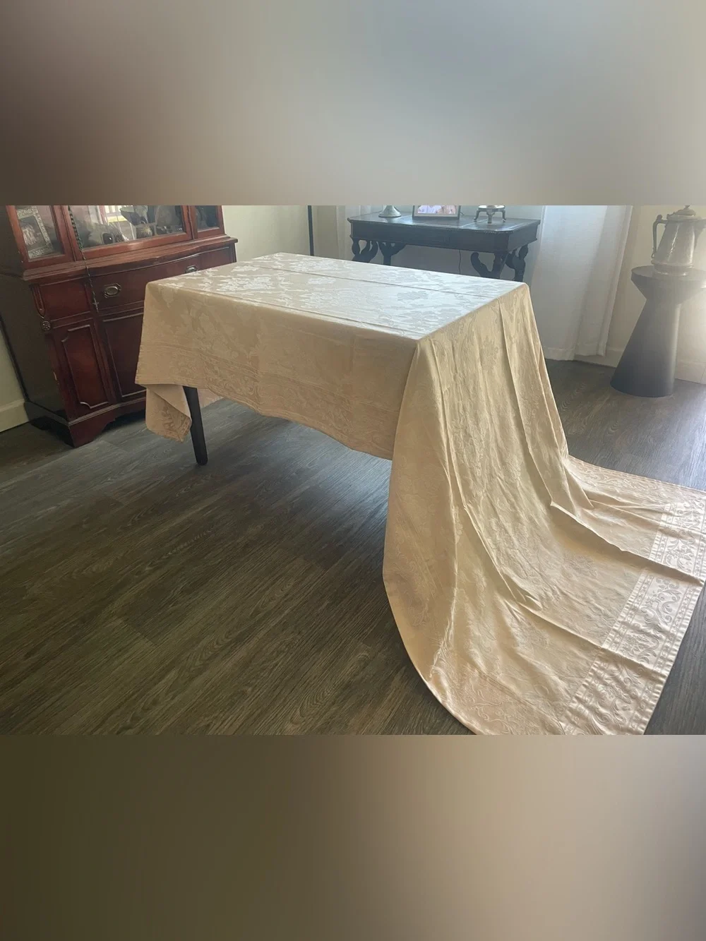 Elegant Tablecloth Mitered Corners Jacquard Champagne Cotton Blend 60x120